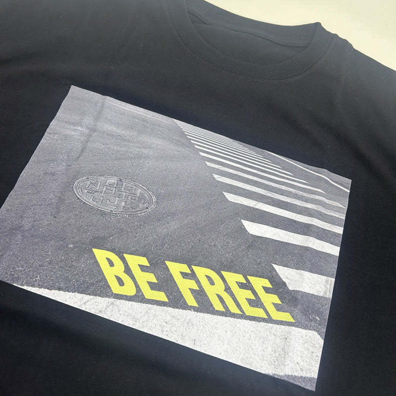 BE FREE Tシャツ(ブラック/フリーサイズ)